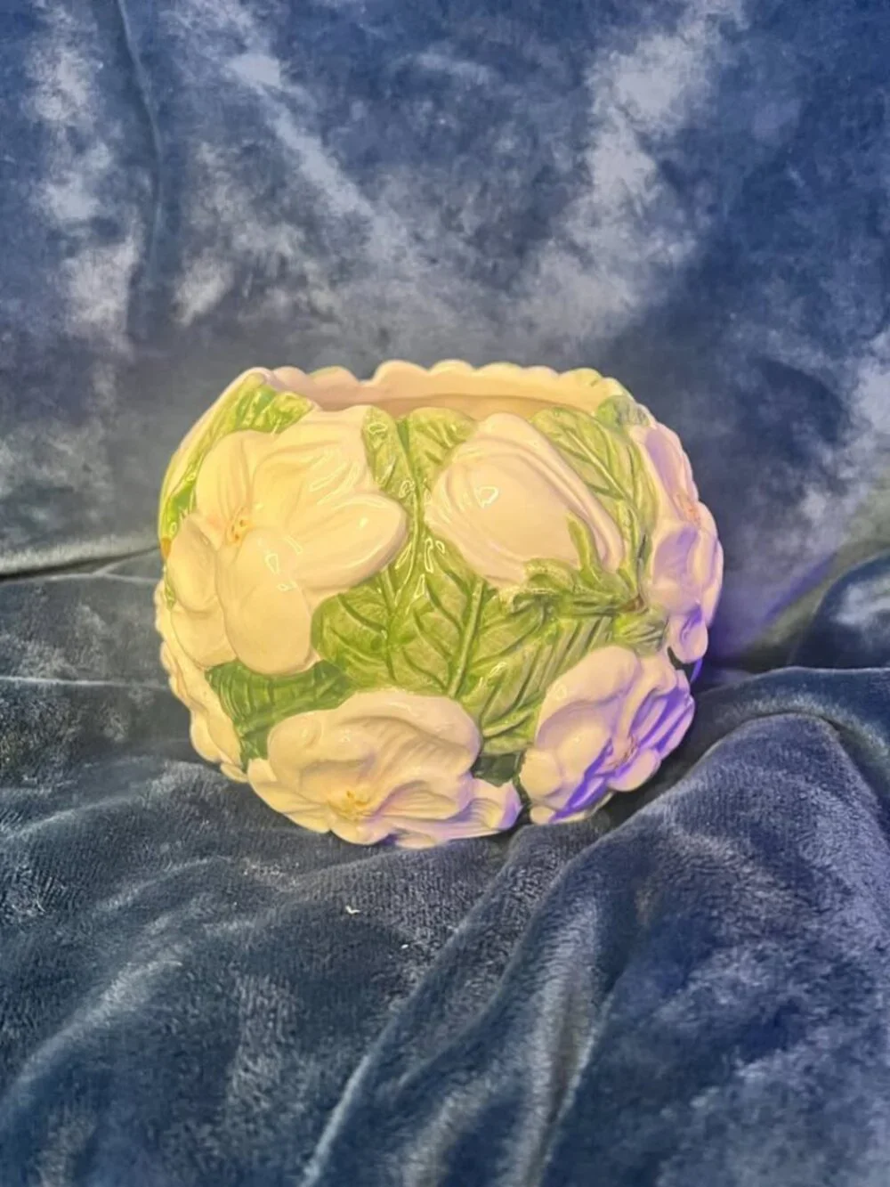 Vintage World Bazaar Ceramic Magnolia Planter/Bowl with Raised Floral Design